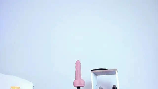 lannarusso  online show from 09/17/25, 12:07