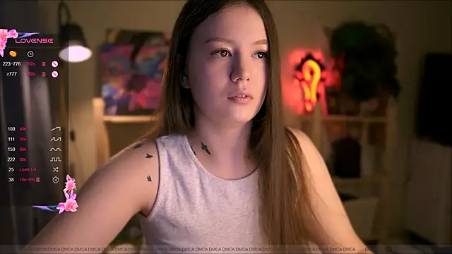 Snapshot of Emy_jonesss chatting on 03/15/25, 02:24 Emy jonesss online show from 03/15/25, 02:24