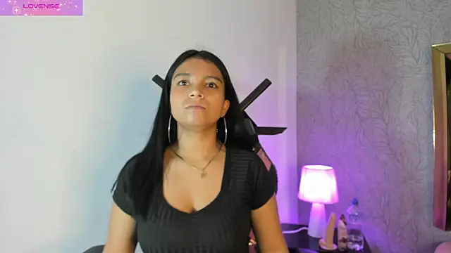 Snapshot of Candys_victoria chatting on 09/16/25, 04:02 Candys victoria online show from 09/16/25, 04:02