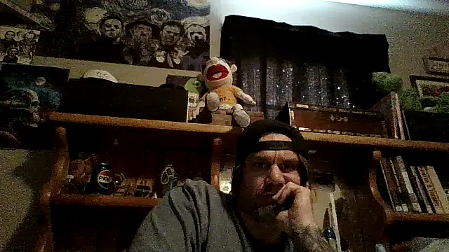 Snapshot of clitstitsandbongrips chatting on 12/05/24, 09:17 clitstitsandbongrips online show from 12/05/24, 09:17