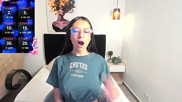 Scarlett  bell online show from 02/26/25, 12:47