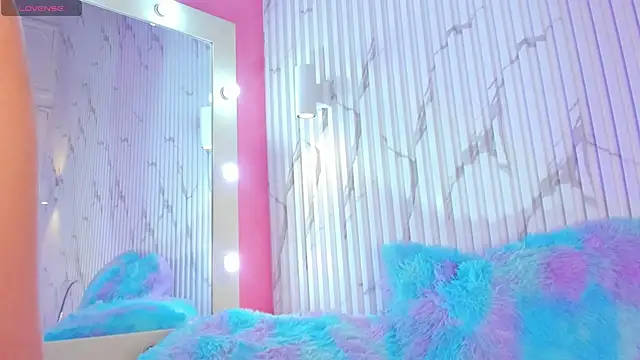 valentina lux online show from 10/16/25, 07:37