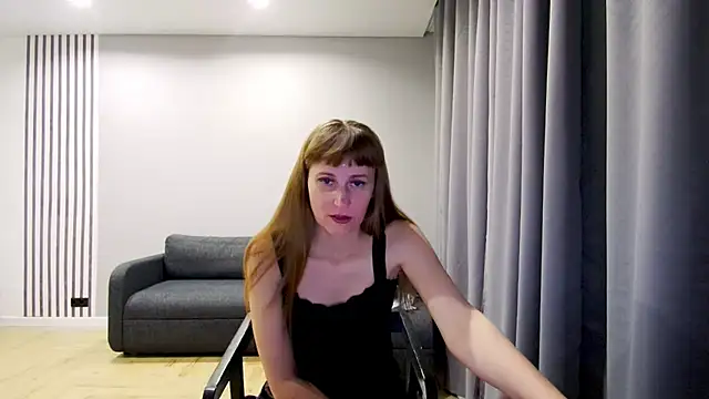 Snapshot of Daniella_Lorente chatting on 12/28/24, 12:15 Daniella Lorente online show from 12/28/24, 12:15