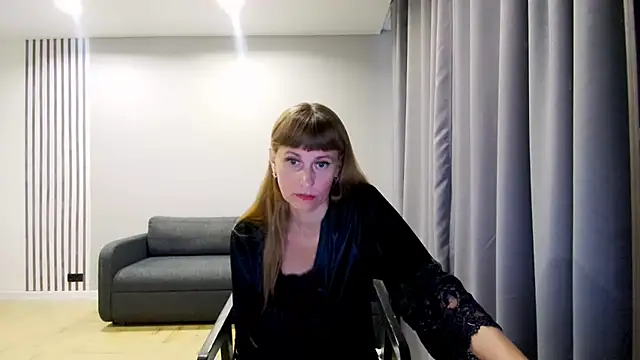 Snapshot of Daniella_Lorente chatting on 03/21/25, 03:44 Daniella Lorente online show from 03/21/25, 03:44