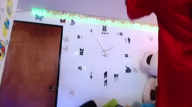 Snapshot of goddess_BigassCock chatting on 02/23/25, 02:40 goddess BigassCock online show from 02/23/25, 02:40