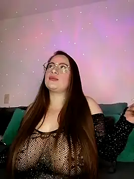 soofy   online show from 10/15/25, 02:55