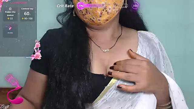 Snapshot of Queen_sakshi chatting on 11/02/25, 05:15 Queen sakshi online show from 11/02/25, 05:15