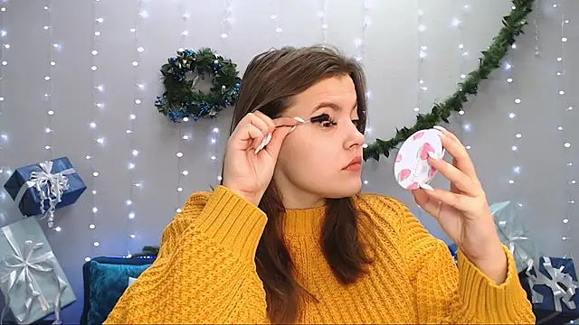 Snapshot of showmeparadise chatting on 12/08/24, 06:11 showmeparadise online show from 12/08/24, 06:11