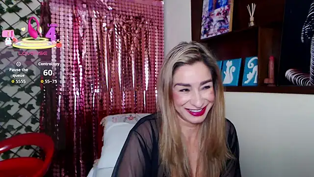 Snapshot of Madam_dali chatting on 09/09/25, 02:38 Madam dali online show from 09/09/25, 02:38