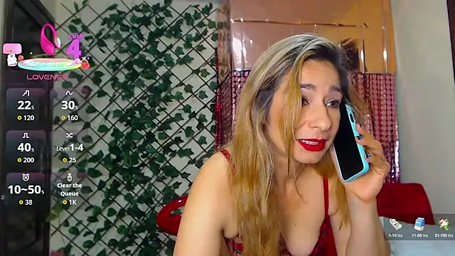 Snapshot of Madam_dali chatting on 10/09/25, 01:09 Madam dali online show from 10/09/25, 01:09