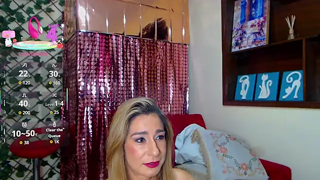 Snapshot of Madam_dali chatting on 10/14/25, 01:23 Madam dali online show from 10/14/25, 01:23