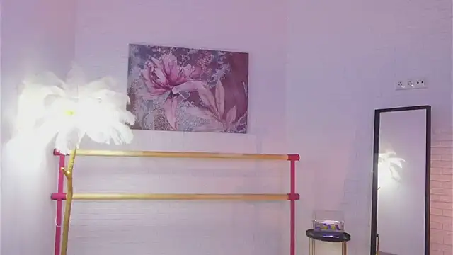 lylylovesyou online show from 12/14/24, 08:45