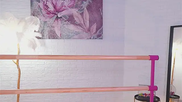 lylylovesyou online show from 03/20/25, 09:04