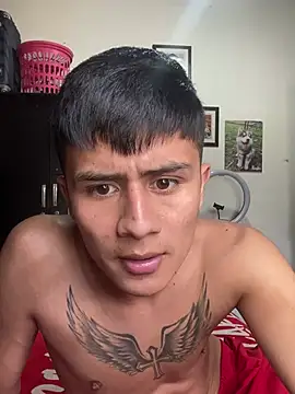 Snapshot of The__Rodriguez chatting on 01/31/25, 06:57 The Rodriguez online show from 01/31/25, 06:57