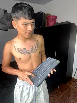 Snapshot of The__Rodriguez chatting on 09/28/25, 06:24 The Rodriguez online show from 09/28/25, 06:24