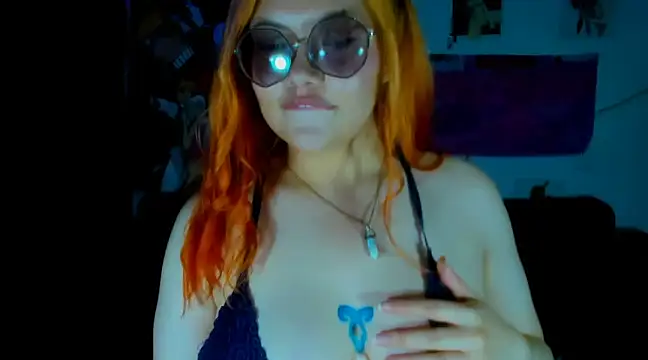 Snapshot of Lily_stone04 chatting on 12/14/24, 04:12 Lily stone04 online show from 12/14/24, 04:12