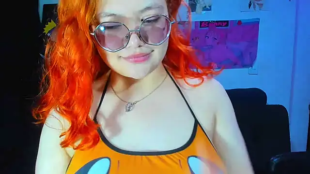 Snapshot of Lily_stone04 chatting on 09/18/25, 04:47 Lily stone04 online show from 09/18/25, 04:47