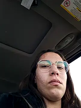 Snapshot of vikkilushh chatting on 01/08/25, 02:56 vikkilushh online show from 01/08/25, 02:56