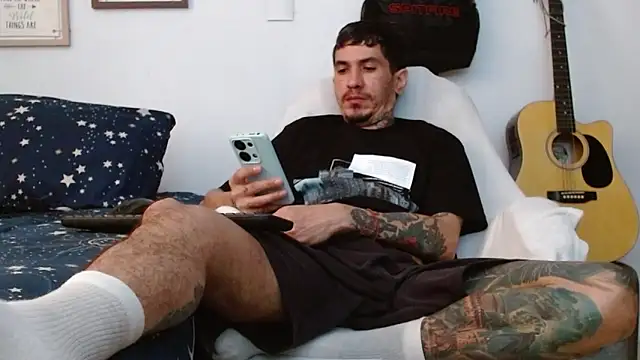 Snapshot of IaDoherty chatting on 10/08/25, 03:20 IaDoherty online show from 10/08/25, 03:20