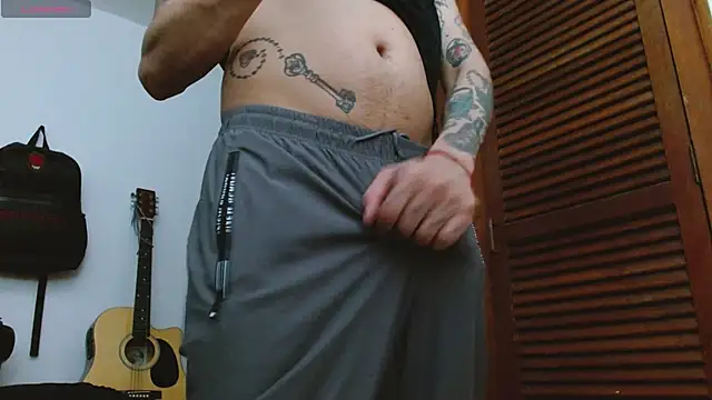 Snapshot of IaDoherty chatting on 10/19/25, 08:15 IaDoherty online show from 10/19/25, 08:15