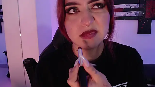 Snapshot of AnnikaMerliahh_ chatting on 02/17/25, 03:42 AnnikaMerliahh online show from 02/17/25, 03:42