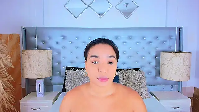 EileenBenzon online show from 09/30/25, 03:06