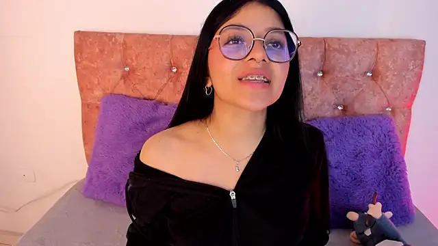 lana dol online show from 02/03/25, 12:25