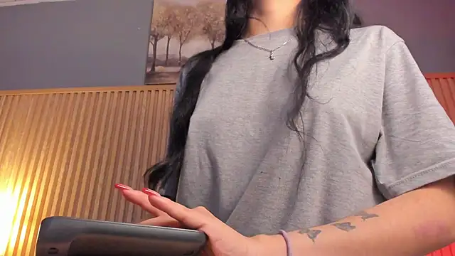 lana dol online show from 10/28/25, 01:58