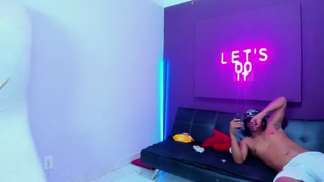 Snapshot of DIRTY_TEAM_XXX chatting on 11/12/25, 11:36 DIRTY TEAM XXX online show from 11/12/25, 11:36