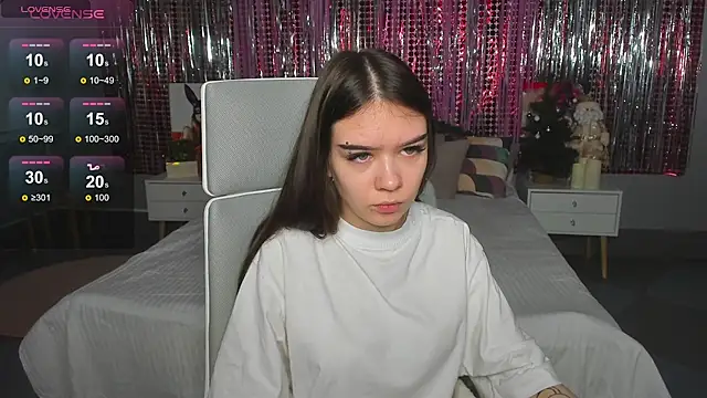 Snapshot of SweetyDeviliya chatting on 12/05/24, 02:31 SweetyDeviliya online show from 12/05/24, 02:31