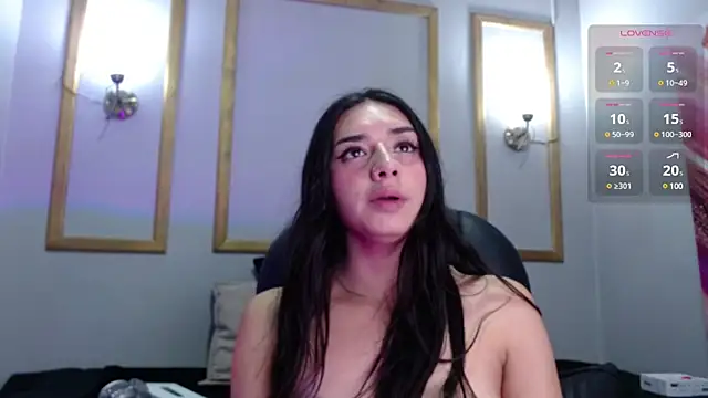 Snapshot of Kylie_golden chatting on 02/28/25, 11:36 Kylie golden online show from 02/28/25, 11:36
