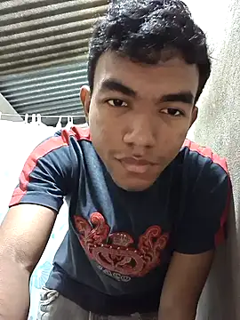 Reynold2608 online show from 12/13/24, 04:54