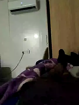 Snapshot of zenci58 chatting on 01/04/25, 12:48 zenci58 online show from 01/04/25, 12:48