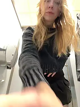 Sunny   Bunny online show from 10/18/25, 12:06