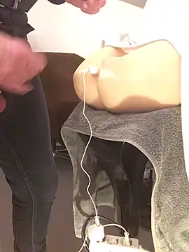 Snapshot of Inseminator69 chatting on 12/28/24, 02:42 Inseminator69 online show from 12/28/24, 02:42