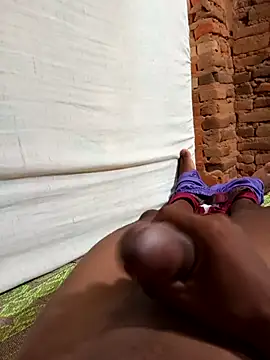 paugrande453 online show from 11/11/25, 11:10