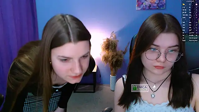 Snapshot of pure_radiance1 chatting on 01/17/25, 10:00 pure radiance1 online show from 01/17/25, 10:00