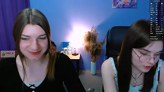 Snapshot of pure_radiance1 chatting on 01/17/25, 01:03 pure radiance1 online show from 01/17/25, 01:03