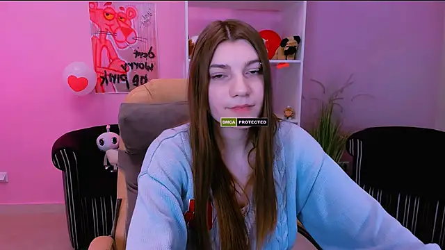 Snapshot of pure_radiance1 chatting on 03/03/25, 03:53 pure radiance1 online show from 03/03/25, 03:53