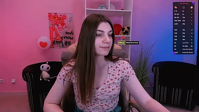 Snapshot of pure_radiance1 chatting on 03/06/25, 04:07 pure radiance1 online show from 03/06/25, 04:07