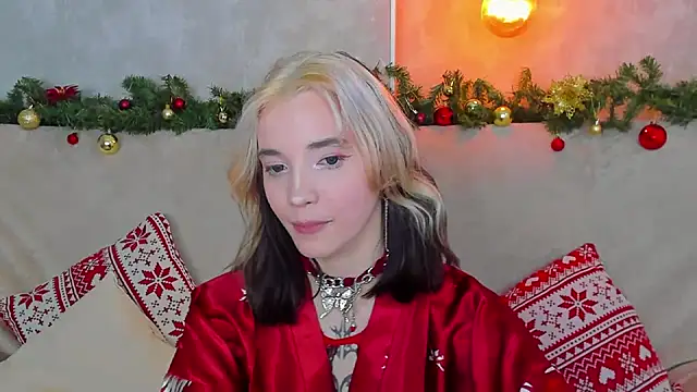 as1an girlfriend online show from 12/19/24, 03:19