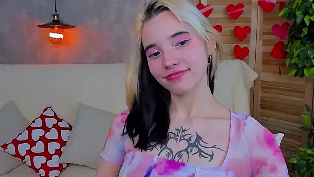 as1an girlfriend online show from 02/12/25, 06:40