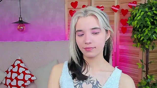 as1an girlfriend online show from 02/24/25, 07:11