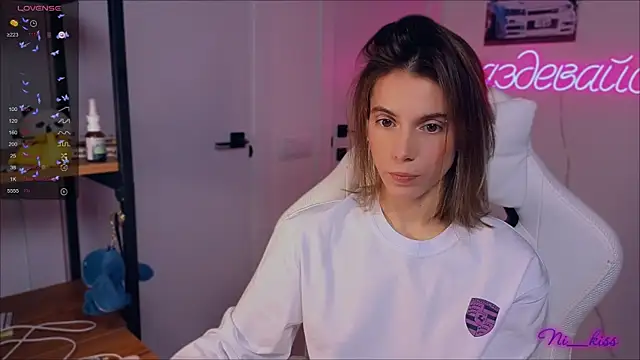  ni kiss online show from 09/19/25, 07:03