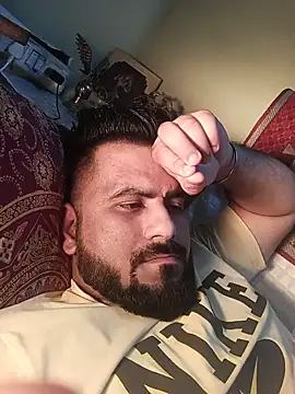 Snapshot of Vickymehra005 chatting on 01/21/25, 08:00 Vickymehra005 online show from 01/21/25, 08:00