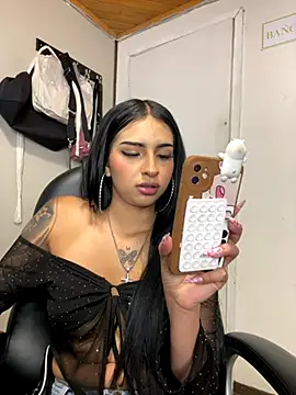 Hilary pinkk online show from 10/25/25, 01:57