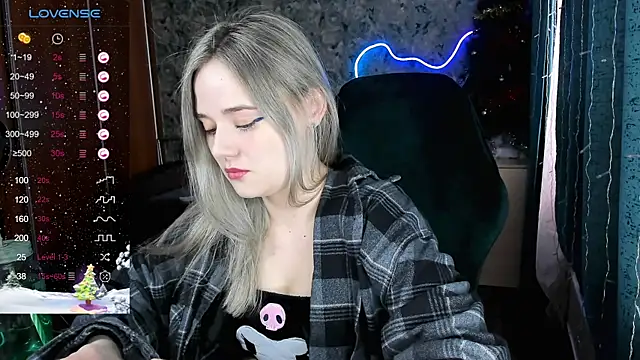 Snapshot of Your_small_bunny chatting on 01/12/25, 04:00 Your small bunny online show from 01/12/25, 04:00