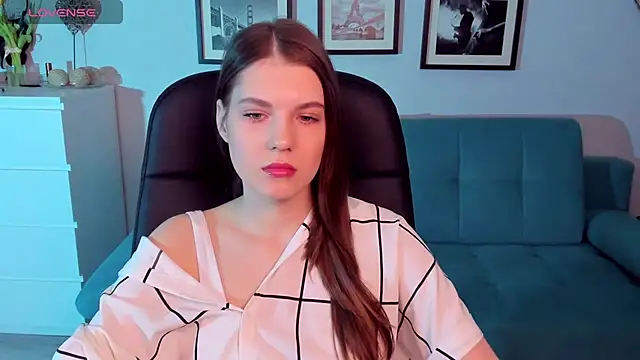Snapshot of BellaSweetHeart chatting on 03/07/25, 10:02 BellaSweetHeart online show from 03/07/25, 10:02