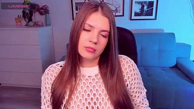 BellaSweetHeart online show from 10/30/25, 06:59