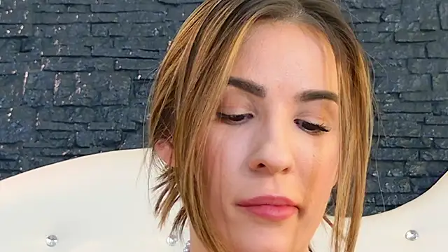 LaurynCopper online show from 01/06/25, 12:13